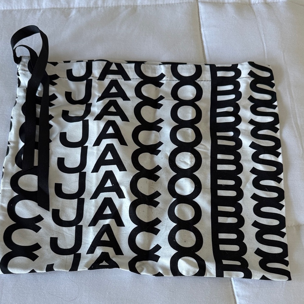 Marc Jacobs dust cover size W 13 inches x 11.5 inches